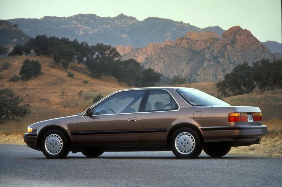  Honda Accord 1990 года  (фото 15 из 29)
